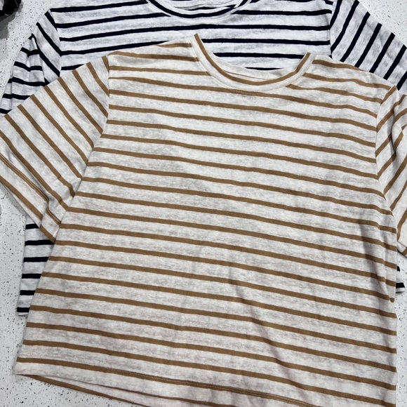 Two Womens Size Medium Universal Threads Tshirts from Target - Picture 1 of 2